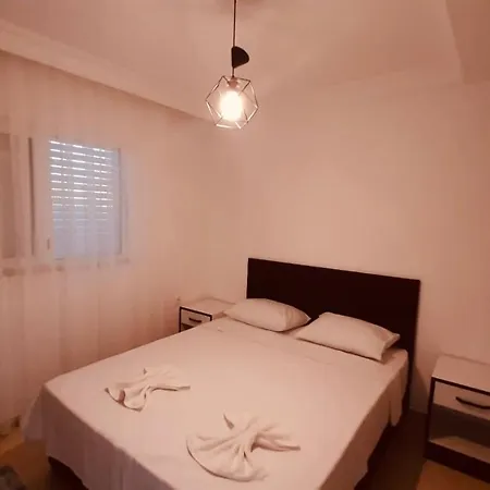 Circle Suits Apartment Side